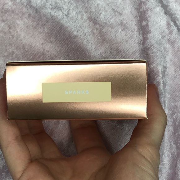 Jaclyn Cosmetics Highlighter in Sparks - Picture 3 of 6